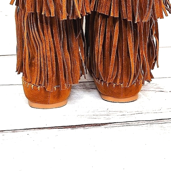 Pierre Dumas NWOT 8M Women Brown VeganSuede Fringed BOHO Zippered Moccasin Boots - Picture 5 of 9